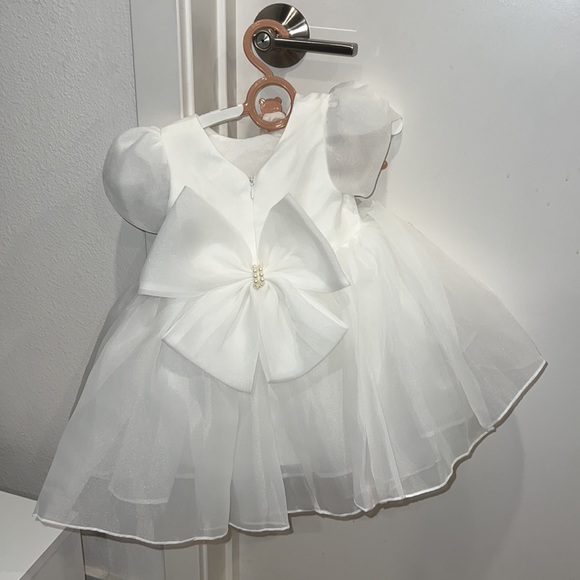 Baby girl baptism or birthday dress - Picture 3 of 4